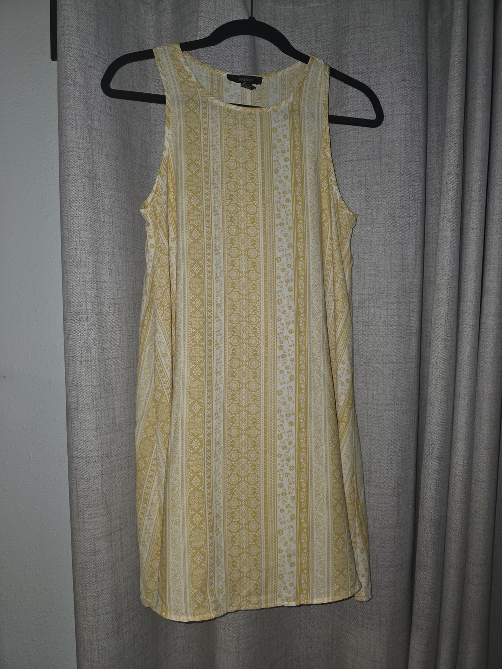 Forever 21 Yellow Printed Sleeveless Shift Dress